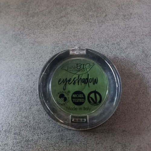 PuroBIO Cosmetics Compact Eyeshadow 17 Green Lawn like new, matte green