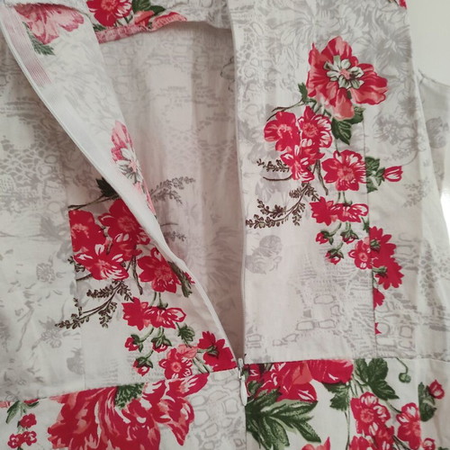 Bella women's Italian dress S/M like new, white and red