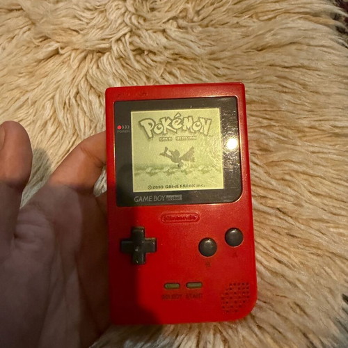 Game Boy Pocket μεταχειρισμένο, λειτουργεί κανονικά χωρίς παιχνίδι