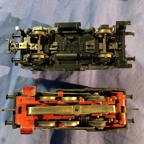 Marklin 3029 steam locomotive set with wagons and rails used