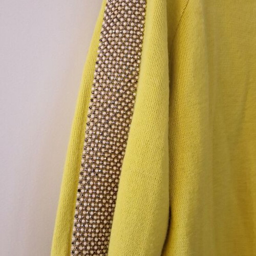 Women's sweater used, yellow, size L with impressive sleeve detail