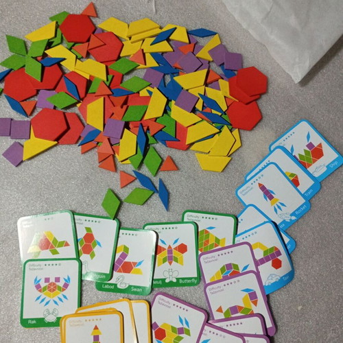 Wooden Tangram Educational Game with Pattern Cards like new