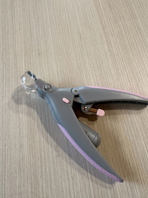 Pet nail clipper with LED light like new