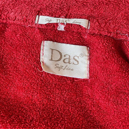Das bathrobe used, red color, with front pockets