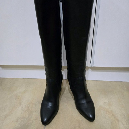 Bally black leather boots like new, 8cm heel