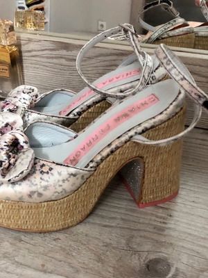 Chiara Ferragni sandals used, size 36, multicolor