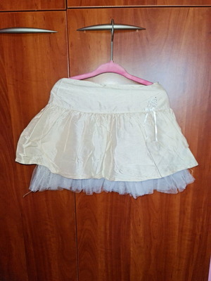 Blumarine skirt 4 years old champagne color like new