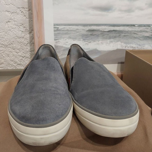 Burberry sneakers stone blue new, suede gray blue