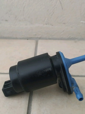 Fiat Bravo II motor for windshield washers used, double outlet