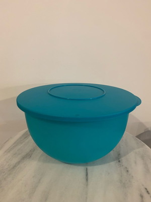 Expression bowl 7.5 liters Tupperware new turquoise
