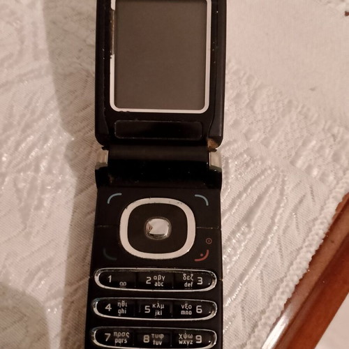 Nokia 6061 used, no charger, unknown working condition