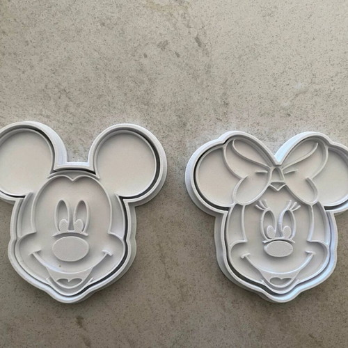 Mickey and Minnie cookie cutters new, set of 2