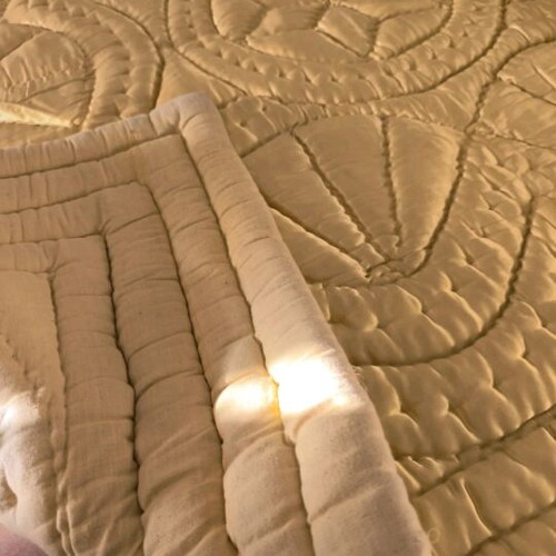 Heavy gold quilt used, vintage style 1.60x1.80