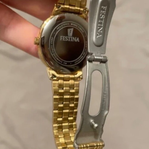 Festina women's watch like new, gold color