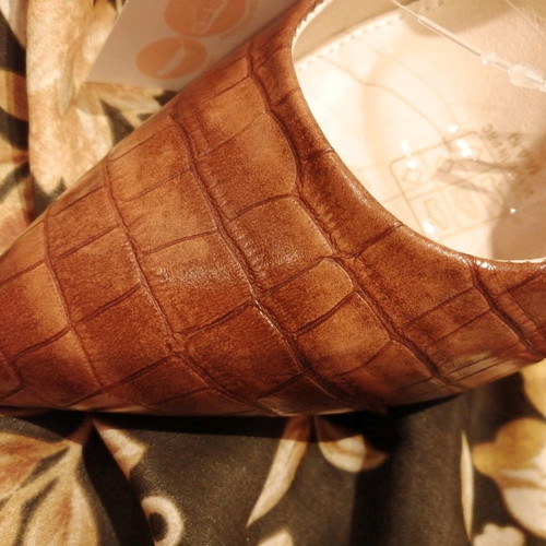 Brown croco imitation pumps new, size 40