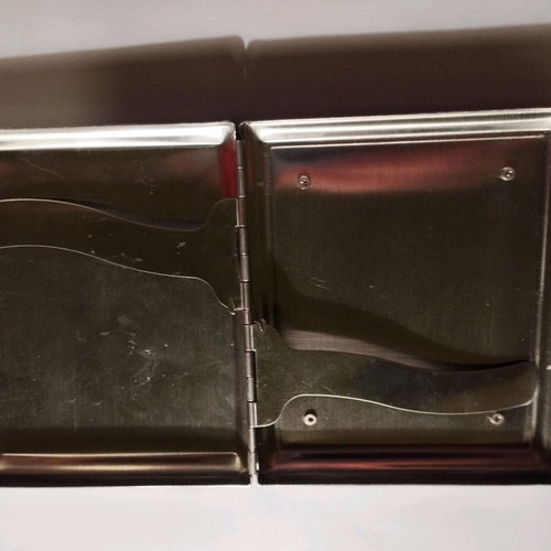 Metal tobacco case like new
