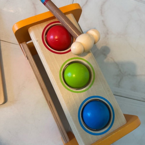 Hape Early Melodies Pound & Tap Bench like new with xylophone and balls