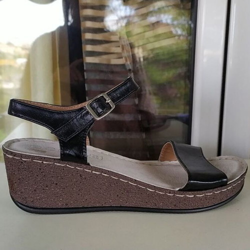Leather sandals size 40 like new, black