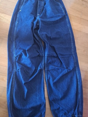 Cargo γυναικείο τζιν Bershka σαν καινούργιο, μέγεθος M 38 10, μπλε