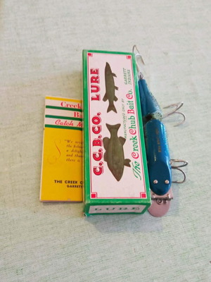 Creek Chub Pikie Minnow Series 700/900 vintage set near mint with original box and brochure