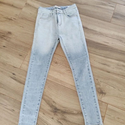Skinny jeans light wash women's size 38 like new