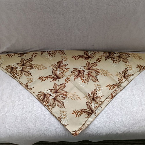 Headscarf beige like new, size 77/75 cm