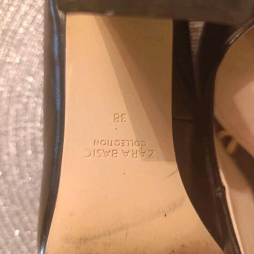 Zara black pointed pumps size 38 like new