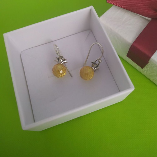 Silver 925 earrings like new with hallmark
