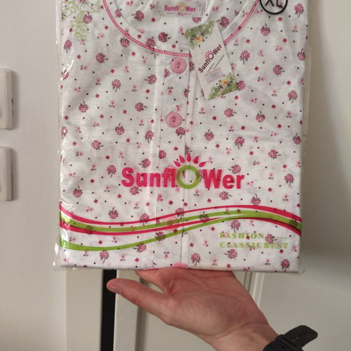 Women's summer nightgown new, long sleeves, white and pink, size XL