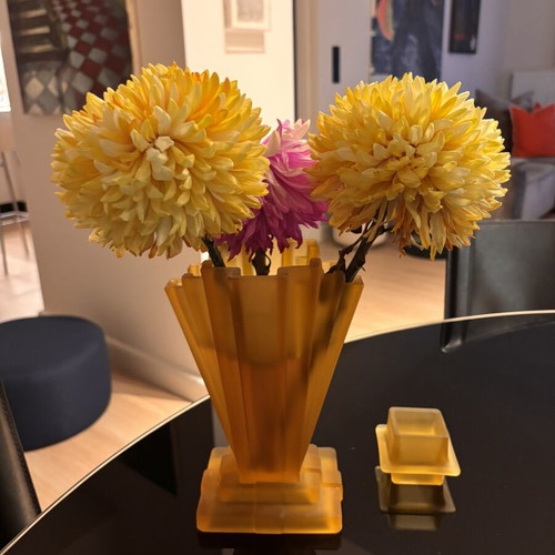Art Deco vases set with frosted amber glass, like new