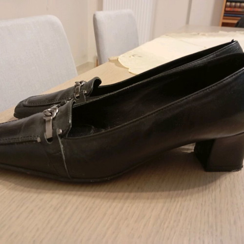Elite leather black pumps like new, size 38