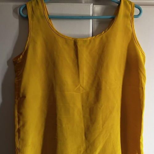 Lussile women's sleeveless top, medium, yellow