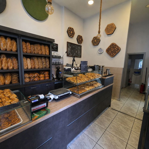 Bakery and Coffee Shop Business for Sale in Keratsini Demertzi