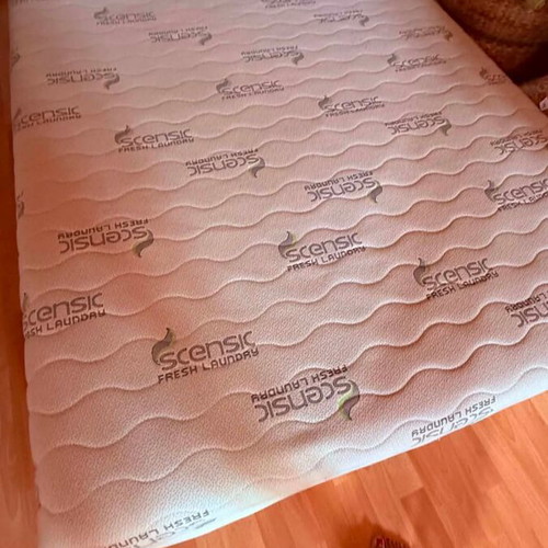 Double Anatomical Mattress with Memory Foam like new