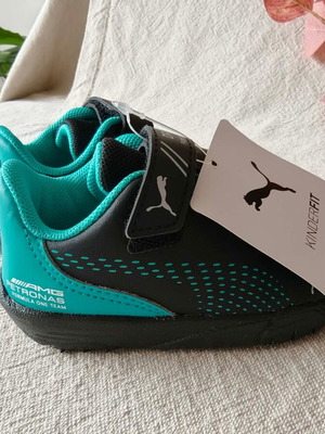Puma Mercedes-AMG Petronas Drift Cat kids sneakers size 21, black and turquoise
