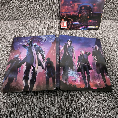 Devil May Cry 5 Steelbook PS4
