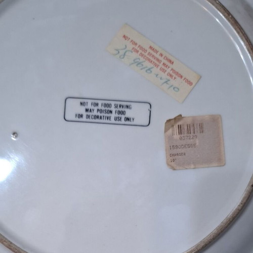 Set of 3 vintage Chinese decorative porcelain plates like new