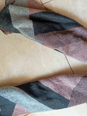 Women's scarf
