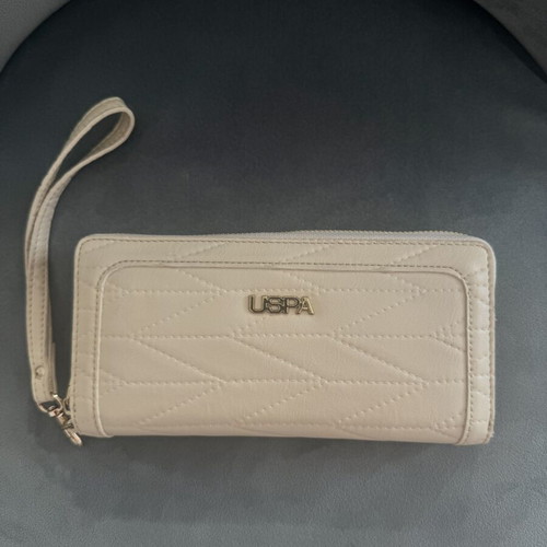 U.S. Polo Assn Cream Wallet like new