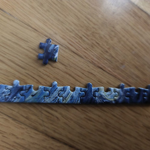 Puzzle for Advanced Solvers like new, small pieces 1cm each