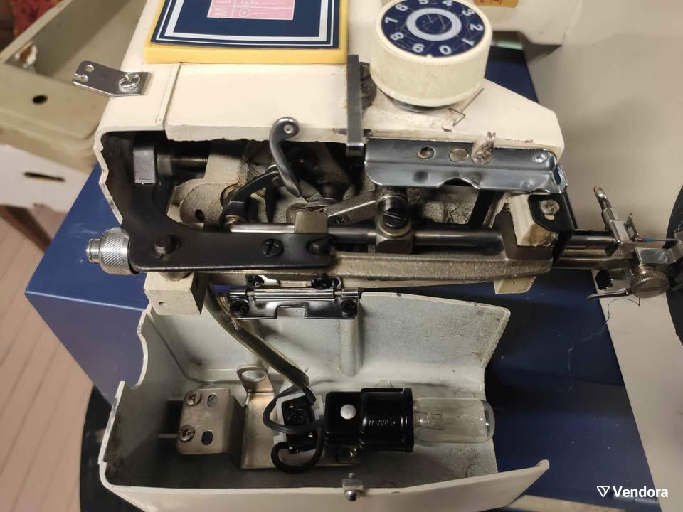 Ραπτομηχανή IDEAL μεταχειρισμένη, επιτραπέζια, μη λειτουργική, χωρίς μοτέρ € 18