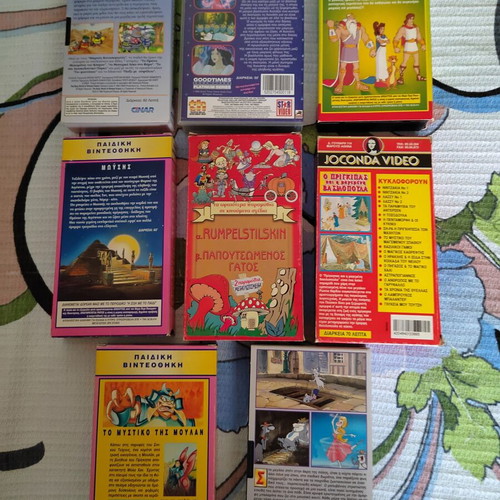 Children's VHS tapes pack of 8, dubbed, like new, 90s-00s cartoons