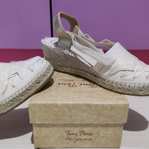 Toni Pons espadrilles size 40 beige new