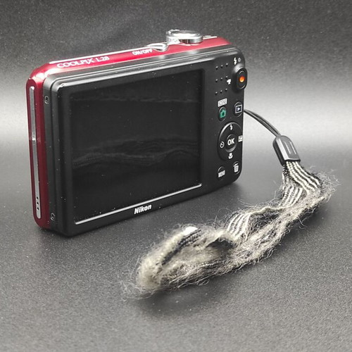 Nikon Coolpix L28 Red 20MP digital camera used