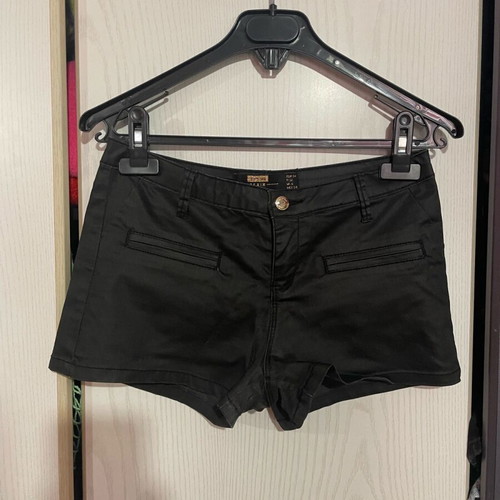 Bershka black shorts like new, mid-rise with leather effect