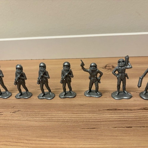 Collectible astronauts used, pack of 12, Solpa vintage