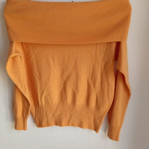 Orange knitted off-shoulder sweater size S like new