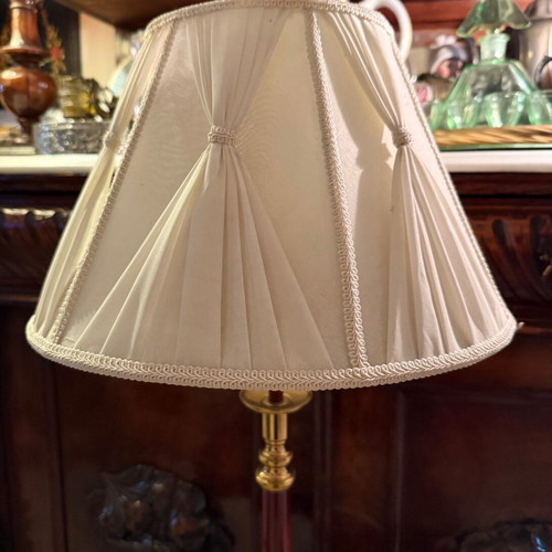Vintage Regency lamp used, bronze base, elegant design