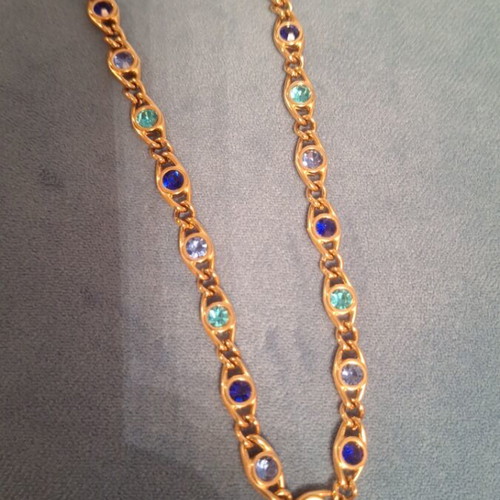Necklace chain new, gold color with stones