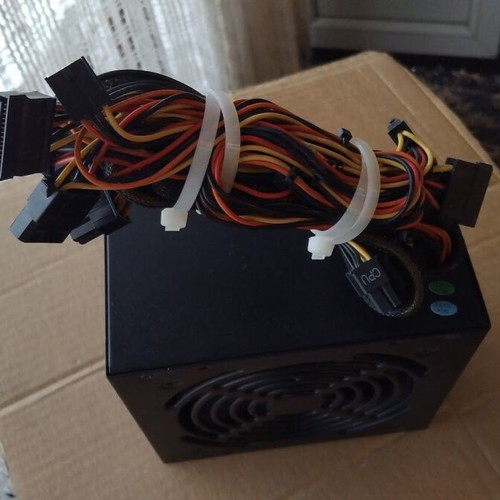 Segotep GTR550 550W power supply like new, 120mm fan